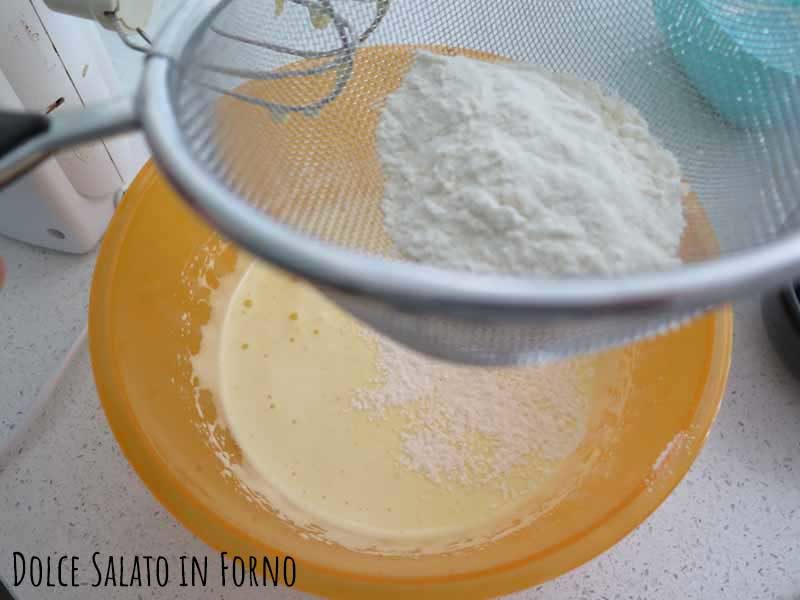 Setacciare farina