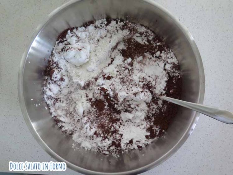 farina di riso, zucchero e cacao