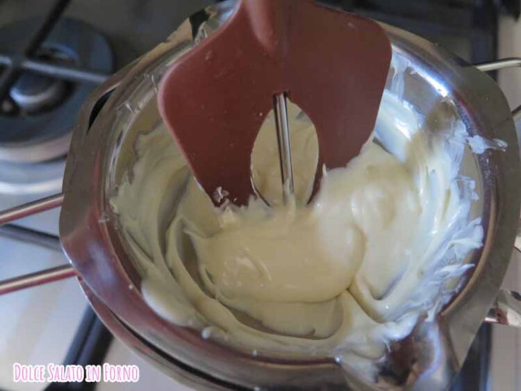 sciogli cioccolato bianco