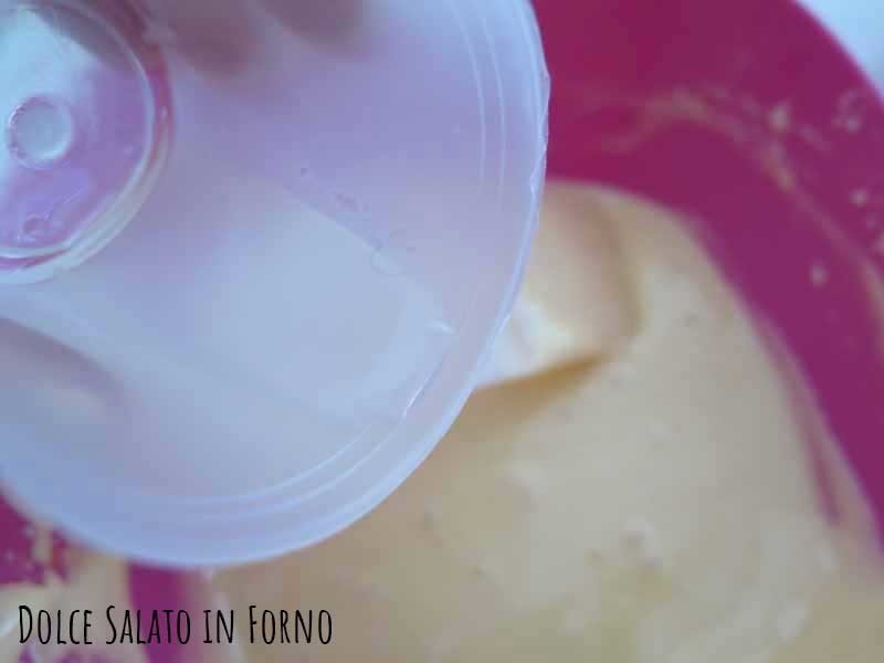 Aggiungere olio