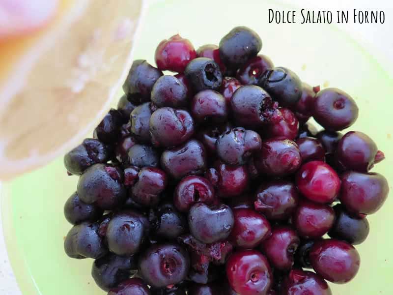 Ciliegie e succo di limone