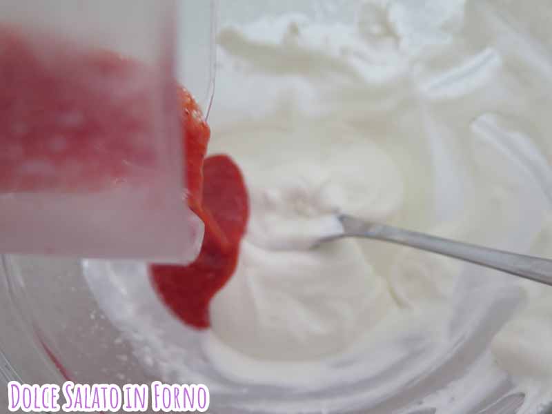 mousse alle fragole