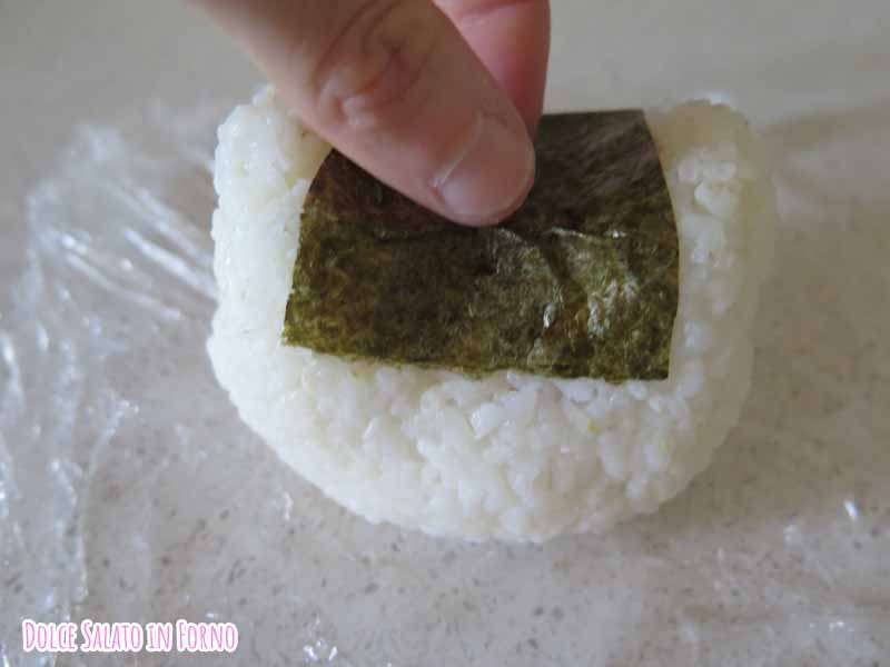 onigiri a forma di gatto