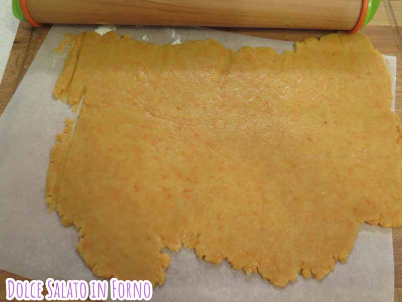 Stendi impasto biscotti carote mandorle