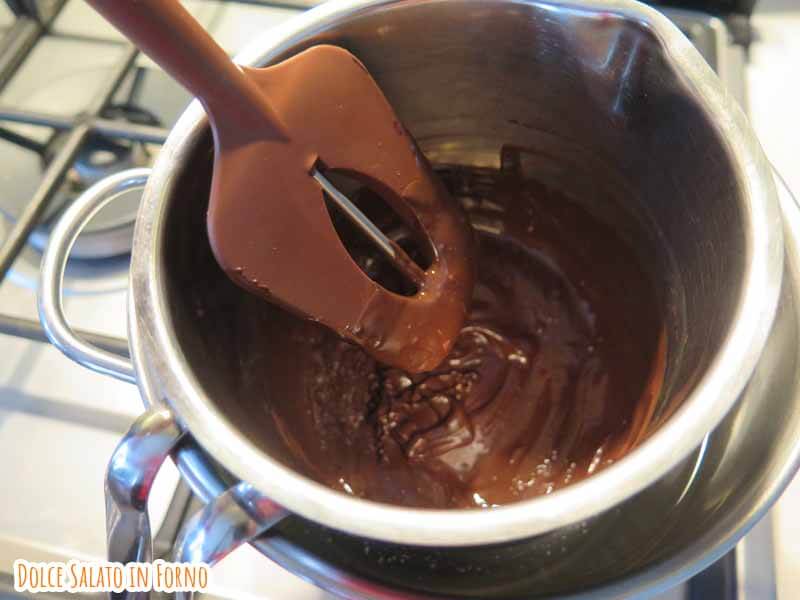 tempera cioccolato a bagnomaria