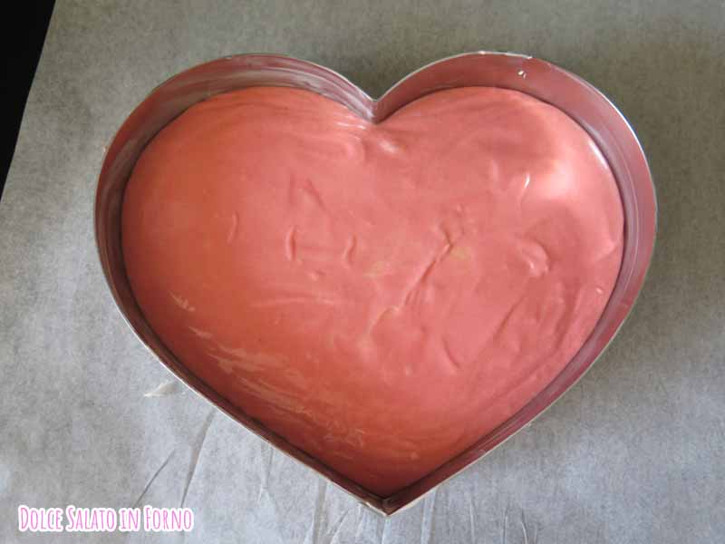 Torta pink velvet a cuore