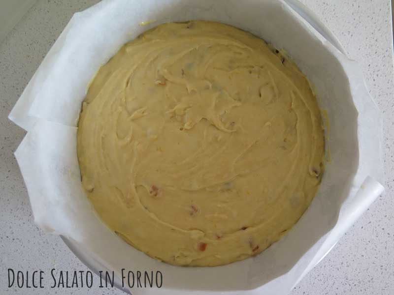 Versare composto tortiera