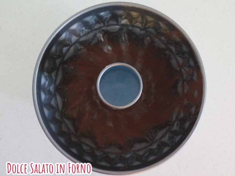 spolvera stampo con cacao