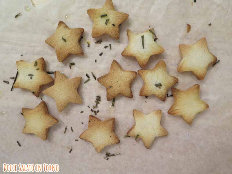 crostini a forma di stellina