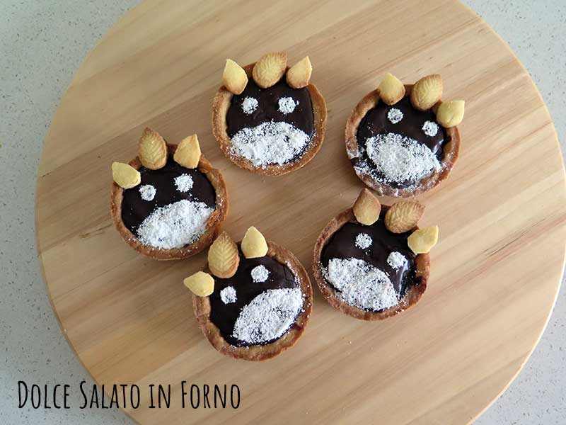 Crostatine Totoro alle pere e cioccolato