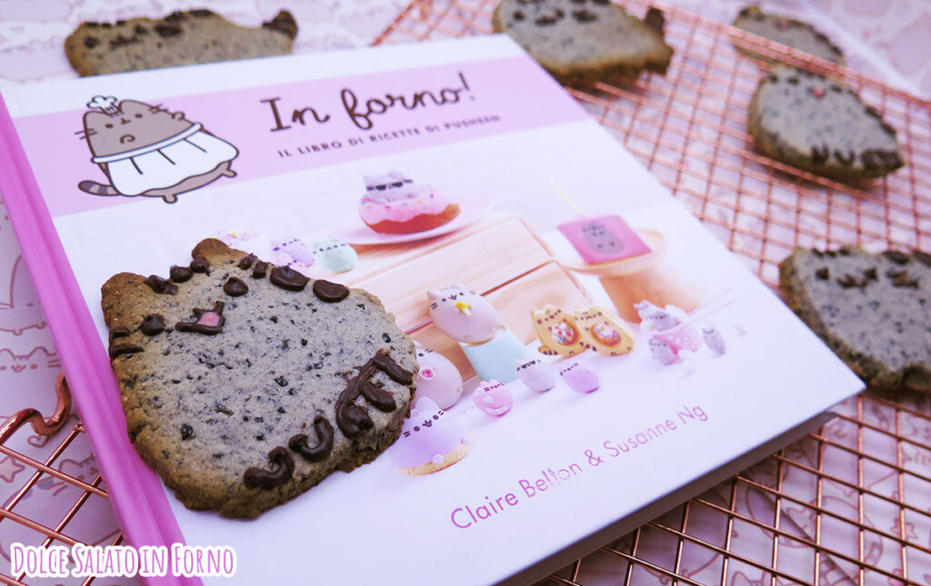 Biscotti giapponesi al sesamo nero a forma di Pusheen