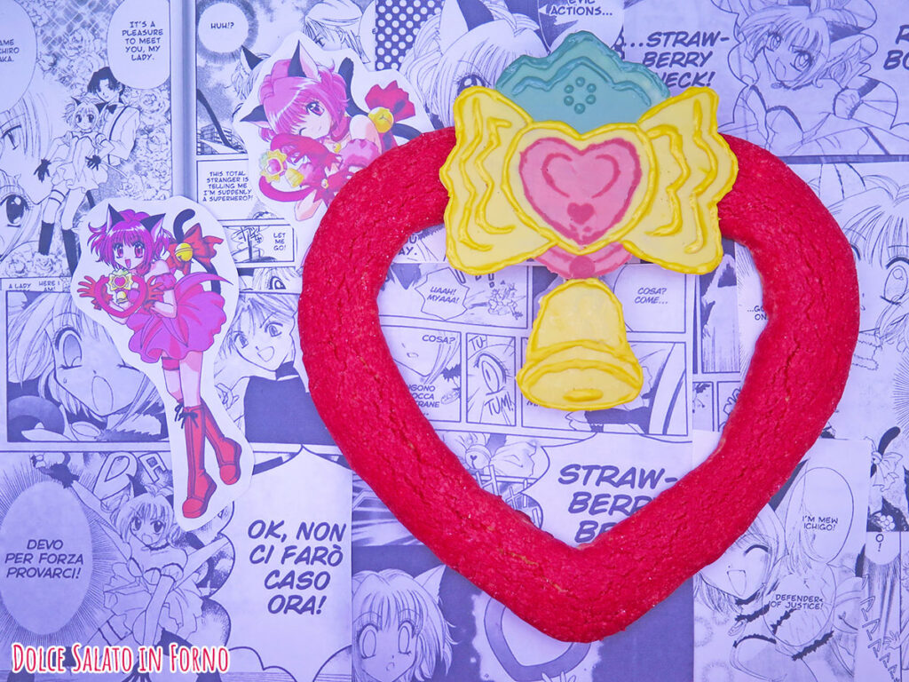 Biscotto morbido all'alchermes a forma di Strawbell Bell di Tokyo Mew Mew