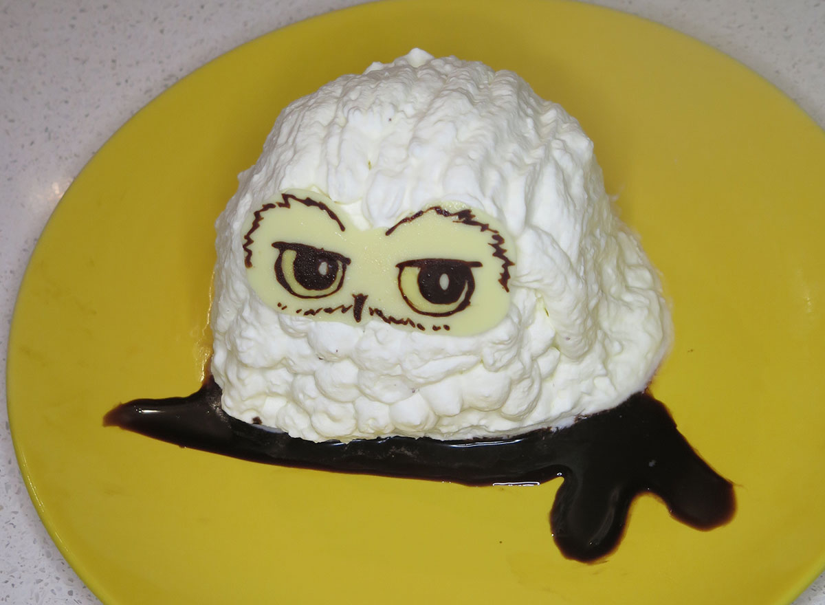 Black forest cake Hedwig Harry Potter