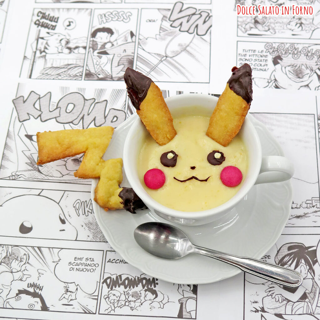 Ciioccolata calda bianca al limone a forma di Pikachu