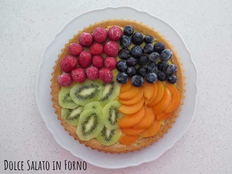 Crostata morbida crema pasticcera e frutta