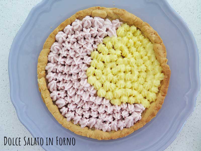 Crostata namelaka alla fragola e crema pasticcera