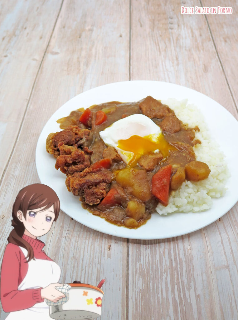 Curry special di maiale con karaage e uovo in camicia di Akari Kawamoto