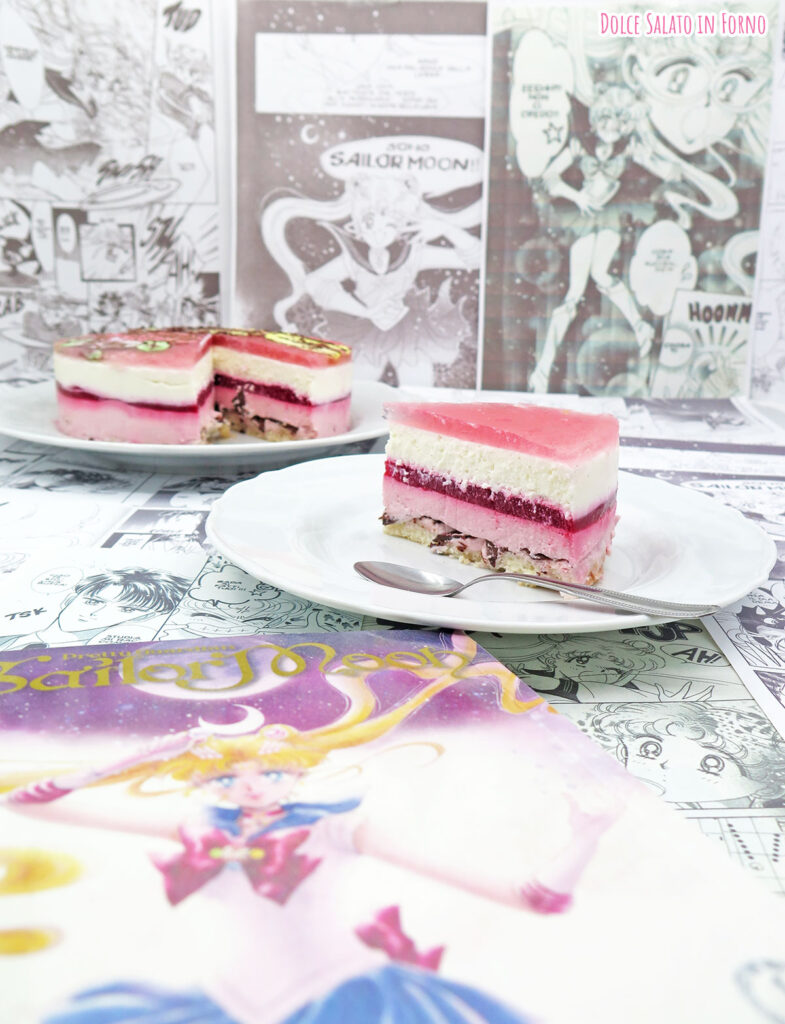 Fetta di cheesecake ai lamponi e cocco di Sailor Moon