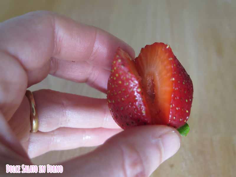 fragola tagliata