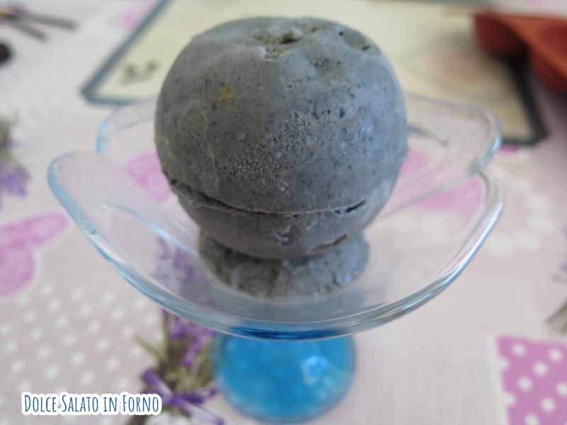 gelato sesamo nero