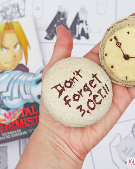 macarons all'earl grey a forma di orologio di Fullmetal Alchemist
