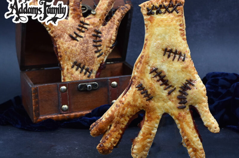 Mano Mano di pasta brisé farcita con marmellata