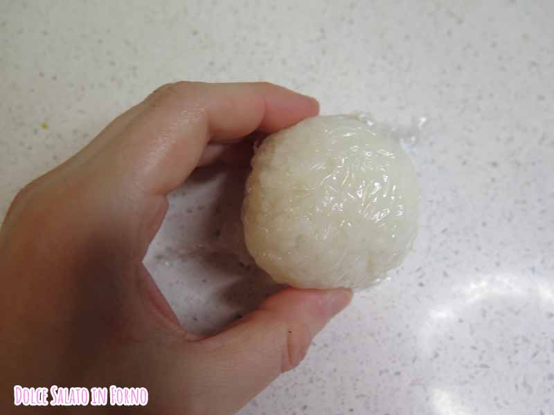 Pallina di riso onigiri