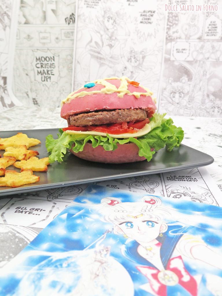 panino rosa da hamburger di Sailor Moon