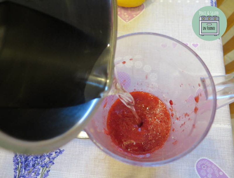 Sciroppo fragole frullate