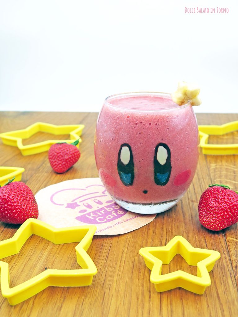 Smoothie alla fragola e banana di Kirby