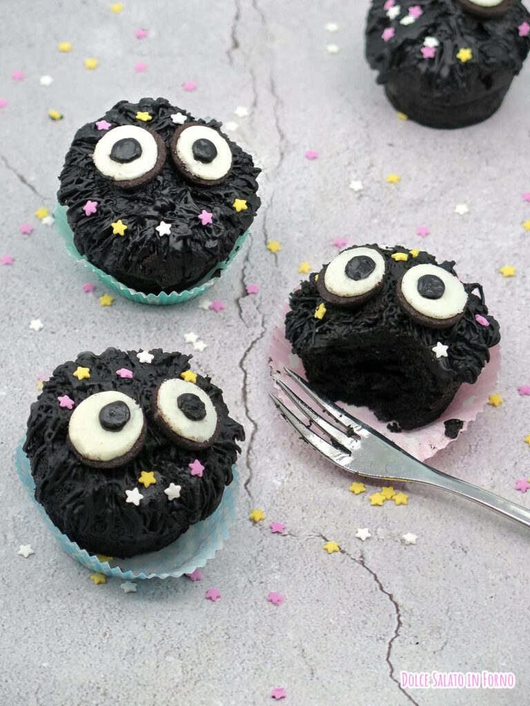 Susuwatari cupcake al cioccolato nero