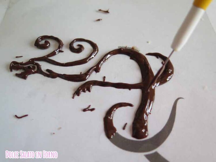 tatuaggio Draken in cioccolato