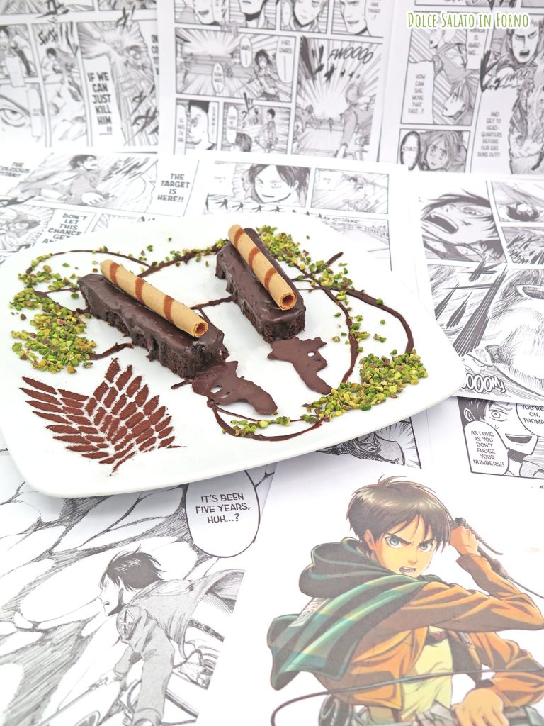 Torta al cioccolato a forma di spade di Attack on Titan