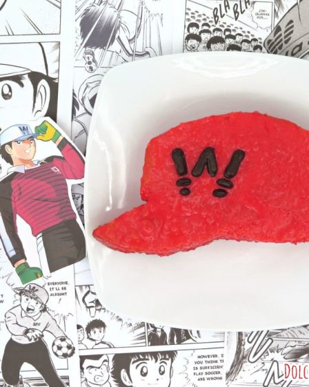 torta al cocco a forma di cappello di Genzo Wakabayashi