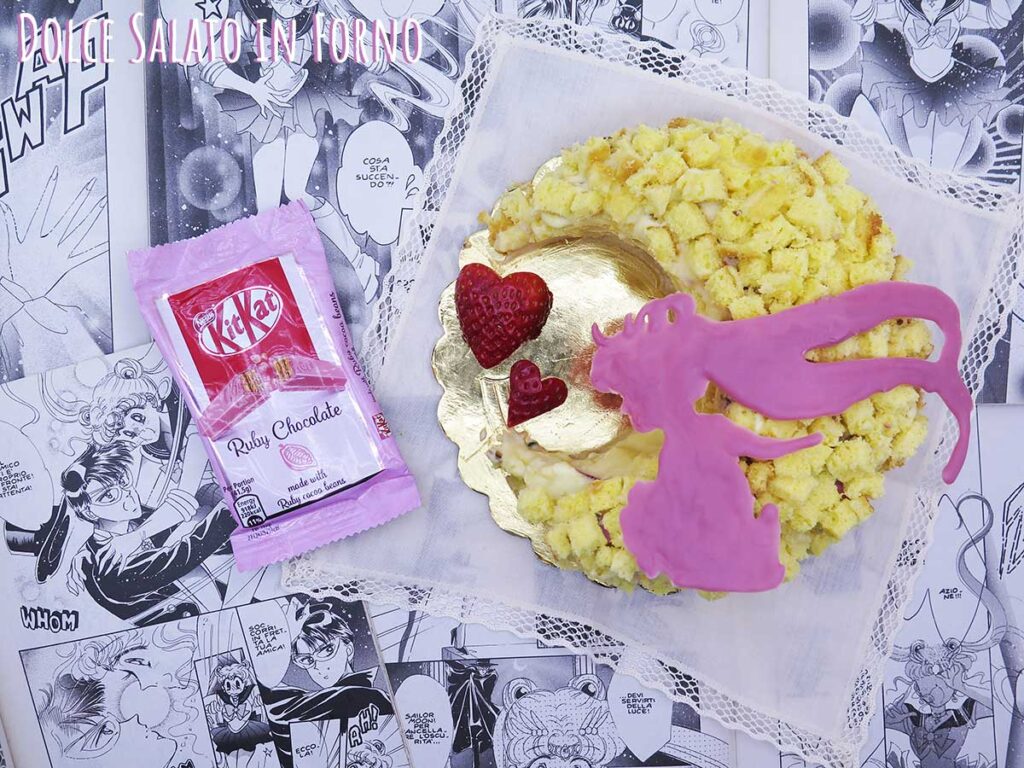 Torta mimosa Sailor Moon fragole fresche e cioccolato ruby