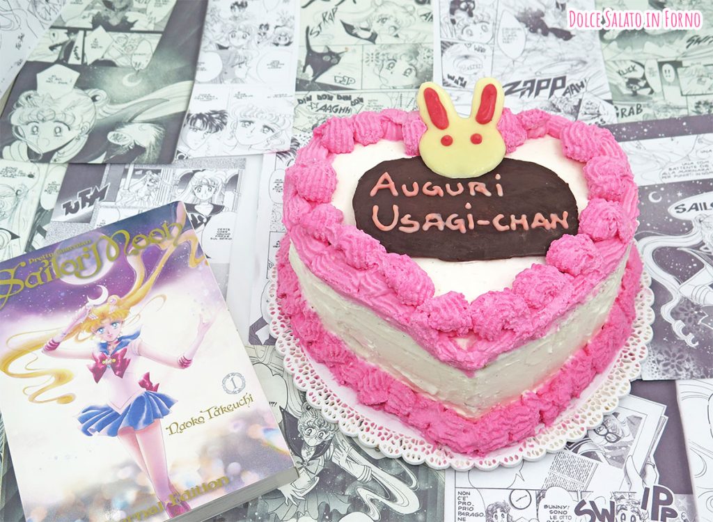 Torta pink velvet alle ciliegie di compleanno di Usagi Tsukino