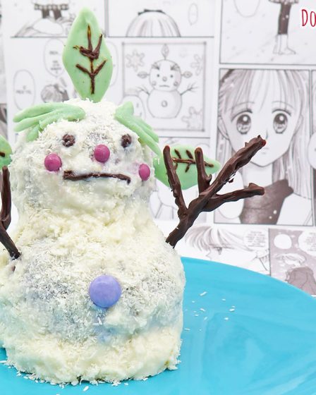 Torta red velvet a forma di pupazzo di neve di Kodomo No Omocha