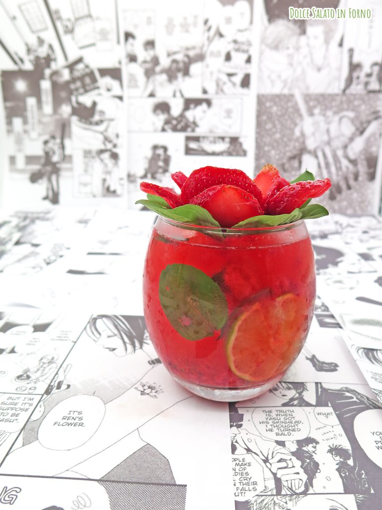 Virgin mojito alla fragola con il fiore di Ren di Nana